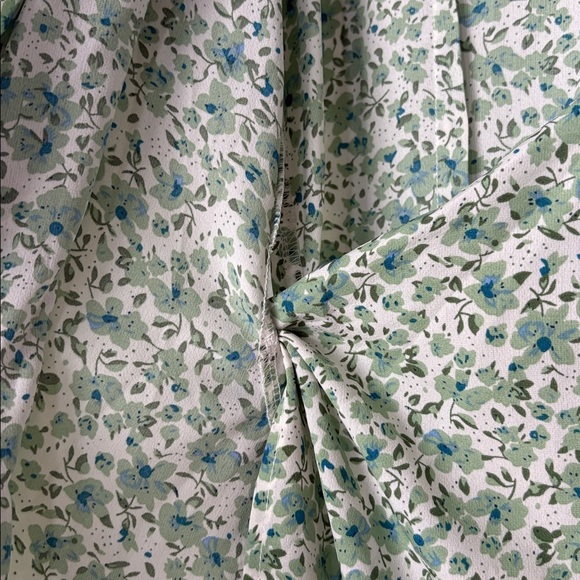 Missguided floral wrap puff sleeve tea dress NWT - Picture 4 of 8